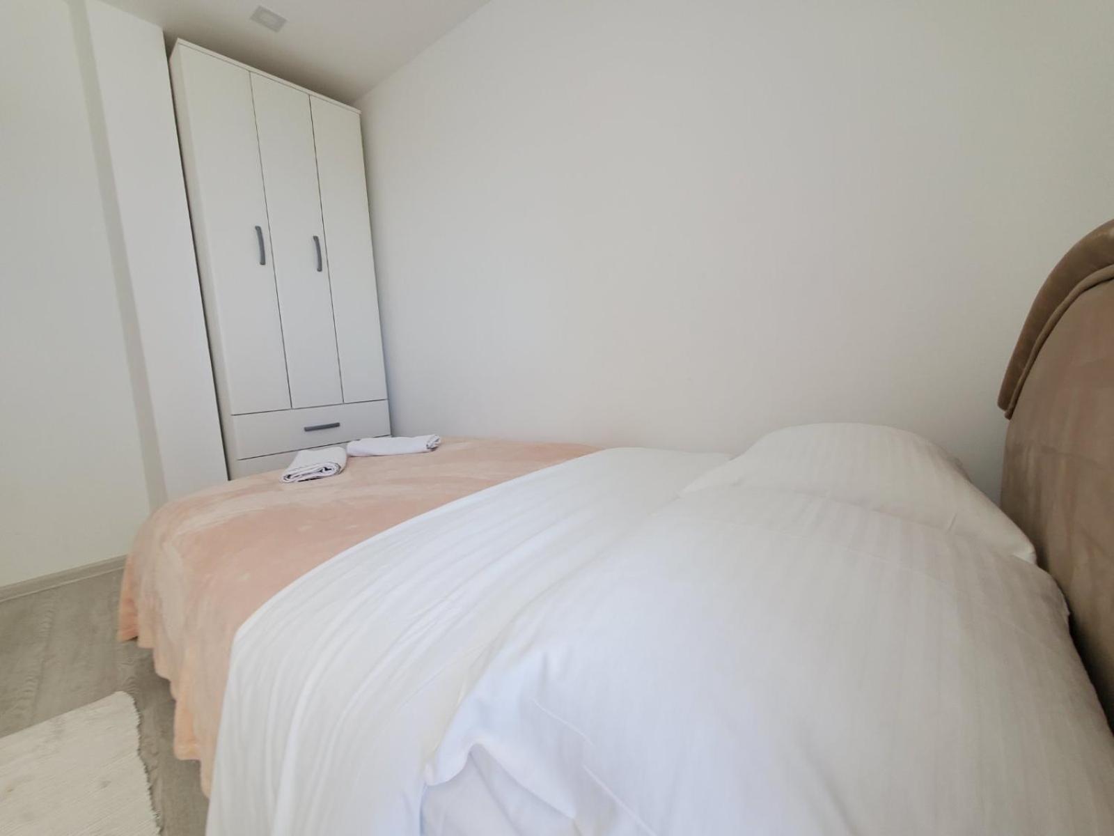 Apartmani Avanti Becici Номер фото