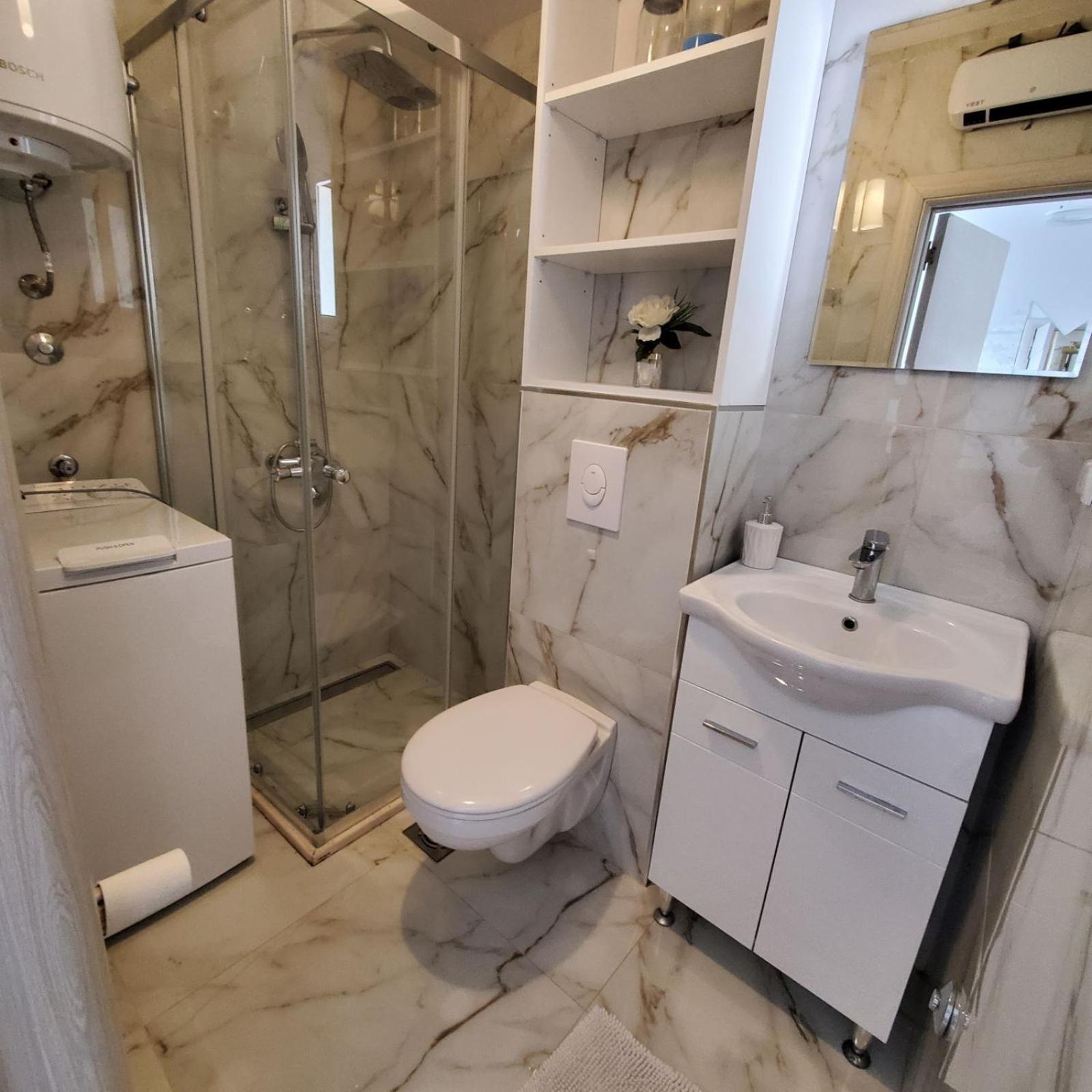 Apartmani Avanti Becici Номер фото