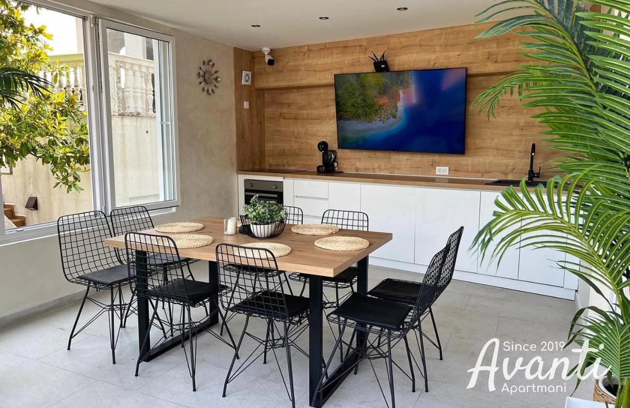 Apartmani Avanti Becici Екстер'єр фото