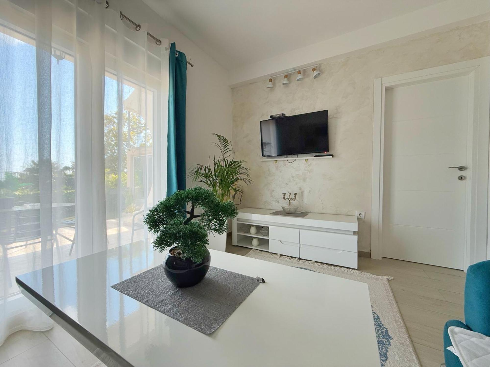 Apartmani Avanti Becici Екстер'єр фото